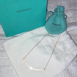 Tiffany T 18K Gold Smile Pendant Necklace Large